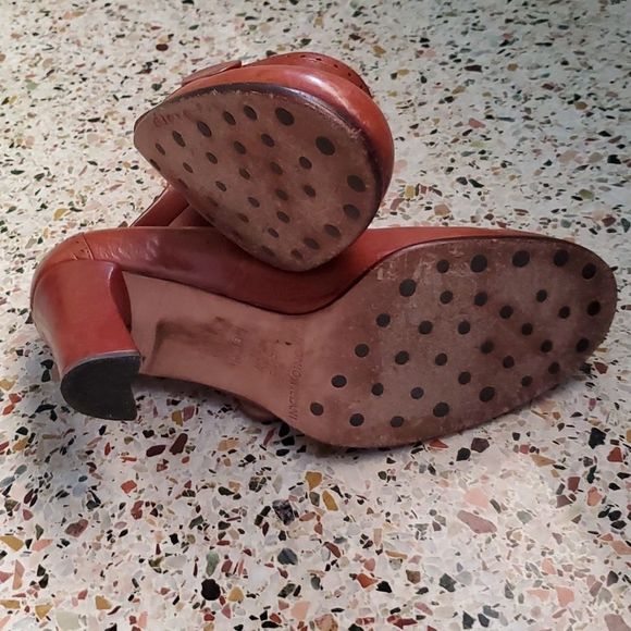 Antonio Melani brown mary jane heels 8.5 - Picture 5 of 8